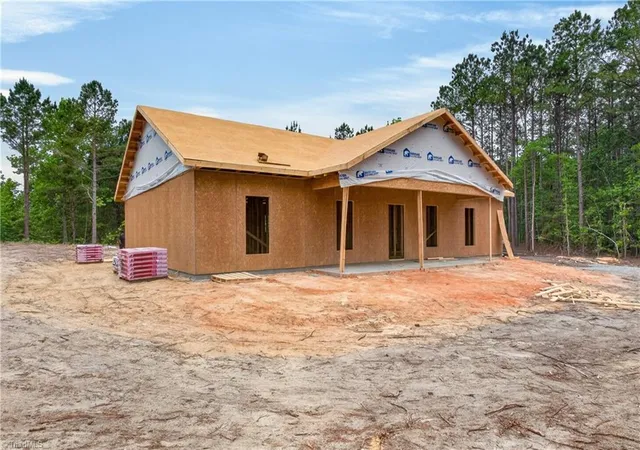 Homes for sale in Eagle Springs, NC | 334 Oak Ridge Rd, Eagle Springs, NC 27242 | MLS# 1218284