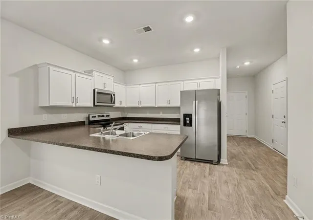 Photo 3 of Sale Pending at 282 Sparrow Ln, Lexington, NC 27295 | MLS# 1229130 | Listing updated on 2026-09-16