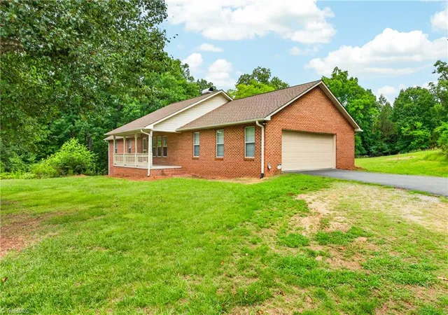 Homes for sale in Trinity, NC | 8976 Us Hwy 64 W, Trinity, NC 27370 | MLS# 1223369