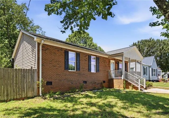 Homes for sale in Lexington, NC | 255 W 7th St, Lexington, NC 27295 | MLS# 1224894