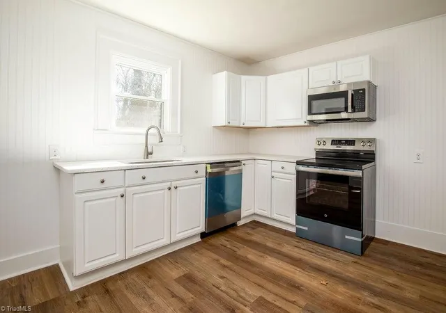 4th image of 208 Underhill St, High Point, NC 27260 | MLS# 1213129
