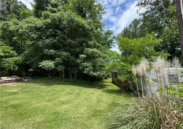 Homes for sale in Mount Airy, NC | 172 Poteat Rd, Mount Airy, NC 27030 | MLS# 1224320