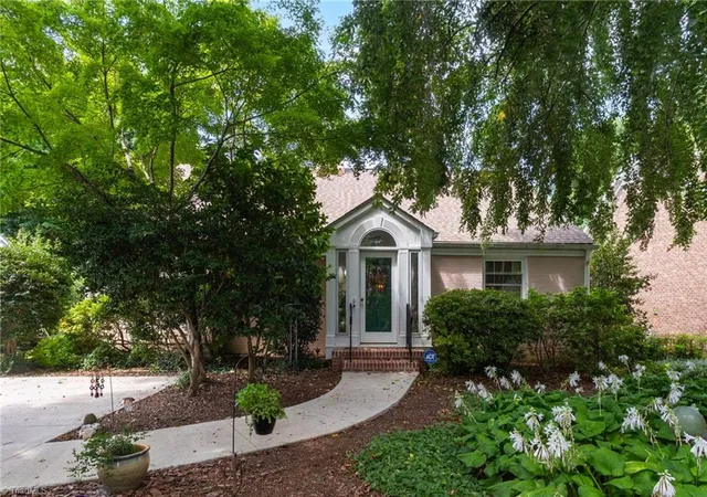 1st image of 211 E Avondale Dr, Greensboro, NC 27403 | MLS# 1233051