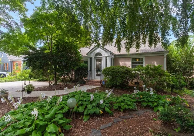 Photo 3 of Single family home for sale at 211 E Avondale Dr, Greensboro, NC 27403 | MLS# 1233051 | Listing updated on 2026-09-13