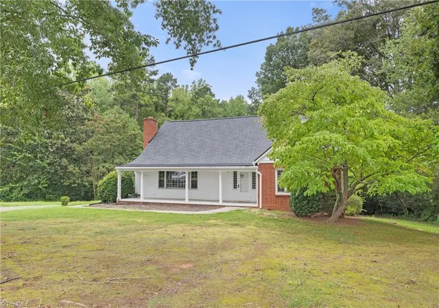 2nd image of 3563 Milhaven Rd, Winston Salem, NC 27106 | MLS# 1231461