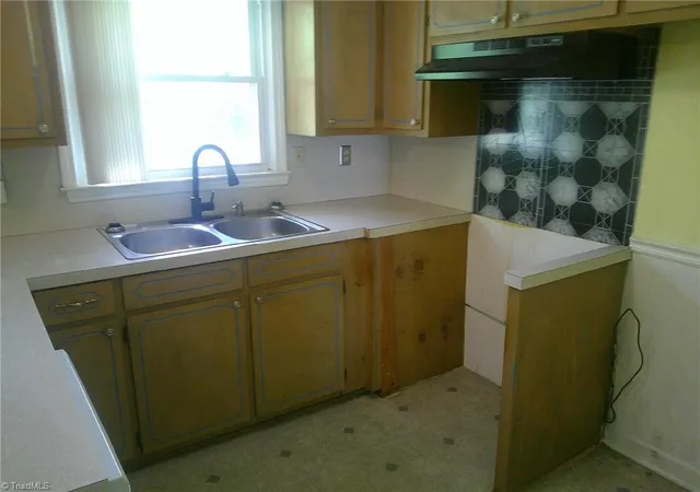 4th image of 118 Wrenn Dr, Lexington, NC 27292 | MLS# 1218968