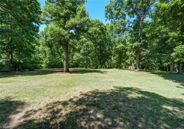 Photo 3 of Single family home for sale at 4501 Kendale Rd, High Point, NC 27265 | MLS# 1224553 | Listing updated on 2026-10-08