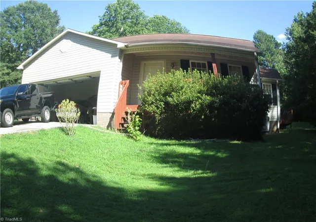 1st image of 833 Ervin Dr, Lexington, NC 27292 | MLS# 1230535