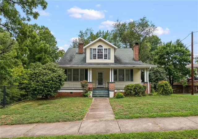 Photo 1 of Sale Pending at 702 Granville Dr Sw, Winston Salem, NC 27101 | MLS# 1227540 | Listing updated on 2026-10-13