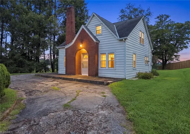 Photo 3 of Single family home for sale at 4105 Boone Trl, North Wilkesboro, NC 28659 | MLS# 1233183 | Listing updated on 2026-08-23
