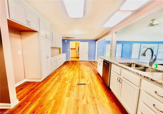 Photo 3 of Sale Pending at 4602 Ramblewood Dr, Greensboro, NC 27406 | MLS# 1228444 | Listing updated on 2026-09-28