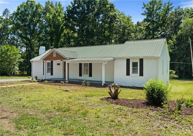 Homes for sale in Denton, NC | 331 Grubb Dr, Denton, NC 27239 | MLS# 1223543