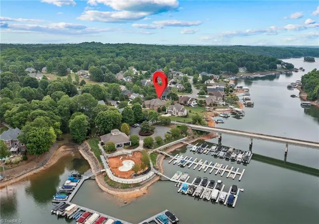 Photo 3 of Mansion for sale at 221 Windemere Isle Rd, Statesville, NC 28677 | MLS# 1218727 | Listing updated on 2026-07-31