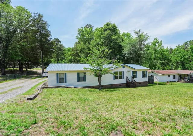 Homes for sale in Trinity, NC | 3679 Meadowbrook Dr, Trinity, NC 27370 | MLS# 1222823