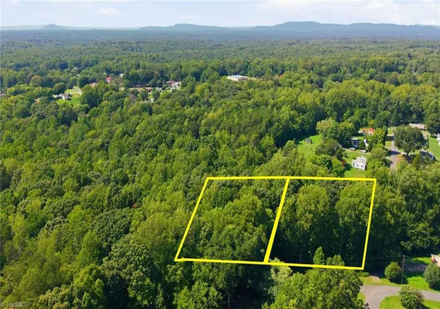 5th image of 10 Miramar Rd, Winston Salem, NC 27105 | MLS# 1233187
