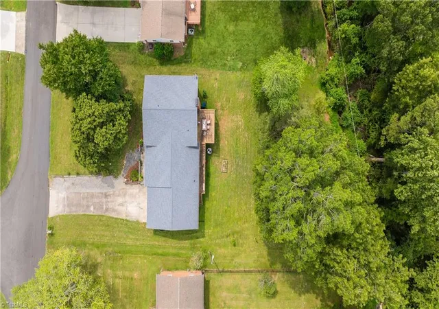 47th image of 3900 Briarwood Ave, High Point, NC 27265 | MLS# 1230281