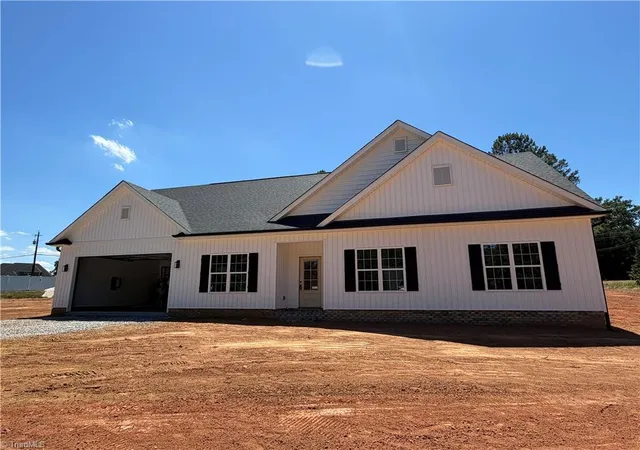 2nd image of 116 Comanche Trl, Lexington, NC 27295 | MLS# 1224900