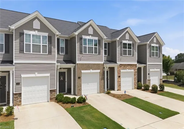 Photo 3 of Single family home for sale at 1365 Isley Ln, Kernersville, NC 27284 | MLS# 1227423 | Listing updated on 2026-09-13