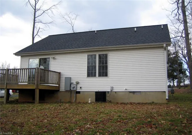 Photo 2 of Single family home for sale at 2864 Maple Ave, Burlington, NC 27215 | MLS# 1233157 | Listing updated on 2026-09-16