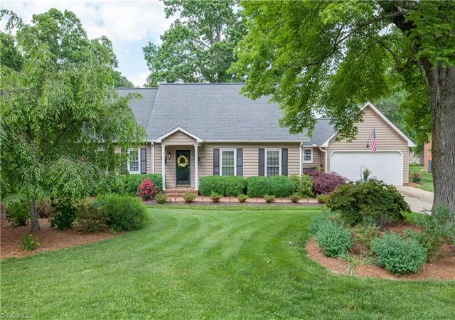 Photo 1 of Sale Pending at 5015 Edinborough Rd, Greensboro, NC 27406 | MLS# 1226148 | Listing updated on 2026-09-15