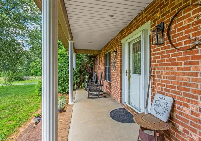 Photo 3 of Sale Pending at 5398 B Reidsville Rd, Walkertown, NC 27051 | MLS# 1229920 | Listing updated on 2026-09-12