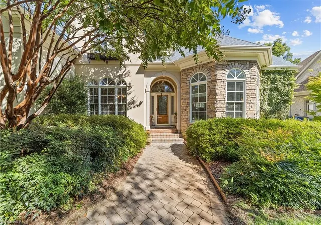 4th image of 900 Jefferson Wood Ln, Greensboro, NC 27410 | MLS# 1208946