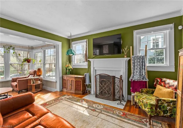 Photo 3 of Sale Pending at 856 Bellview St, Winston Salem, NC 27103 | MLS# 1213421 | Listing updated on 2026-10-03