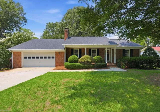 2nd image of 113 N 6th St, Mebane, NC 27302 | MLS# 1231003
