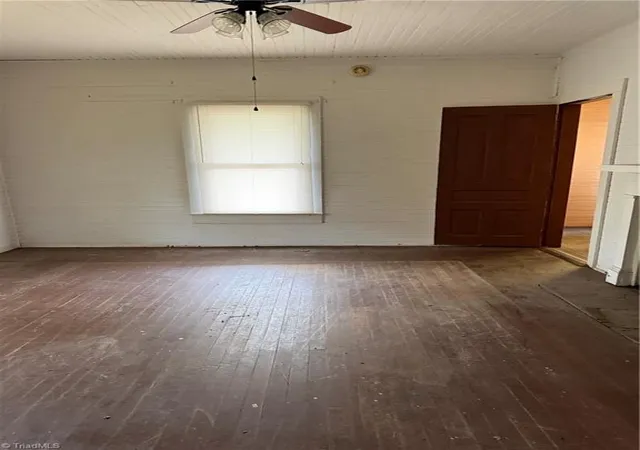 Photo 3 of Single family home for sale at 9 Fowler Ave, Lexington, NC 27292 | MLS# 1230138 | Listing updated on 2026-08-09
