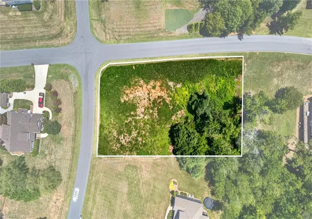 2nd image of 8416 Cripplegate Tr, Browns Summit, NC 27214 | MLS# 1228172