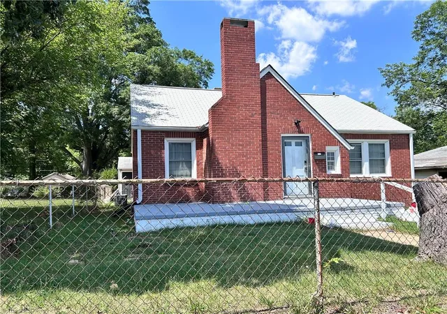 1st image of 1209 Filbert Pl, High Point, NC 27260 | MLS# 1227125