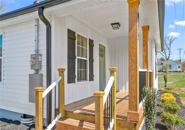 Homes for sale in Mebane, NC | 955 W Holt St, Mebane, NC 27302 | MLS# 1212766