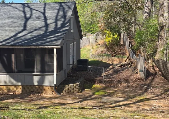 3rd image of 1010 High Ridge Rd, Kernersville, NC 27284 | MLS# 1224585