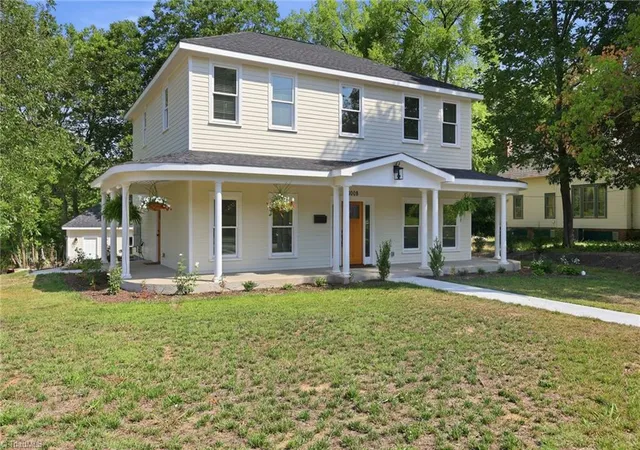 Homes for sale in Salisbury, NC | 1008 N Main St, Salisbury, NC 28144 | MLS# 1226740