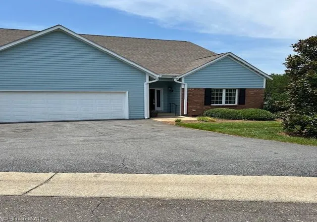 Single Family Residence at 375 Hollybrook Dr, Advance, NC 27006 | MLS# 1185793 | | Sold on 2025-12-11