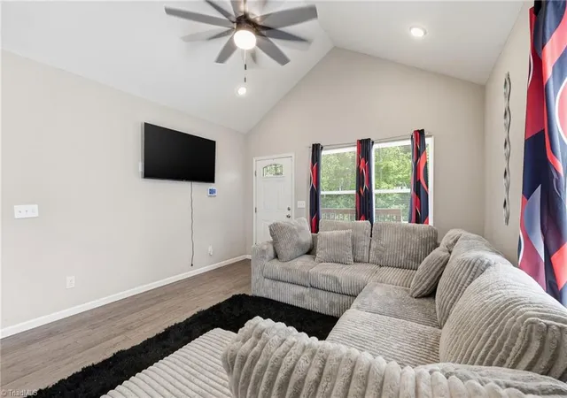 Photo 4 of Single family home for sale at 1467 Pollard Ave, Burlington, NC 27217 | MLS# 1222561 | Listing updated on 2026-08-31
