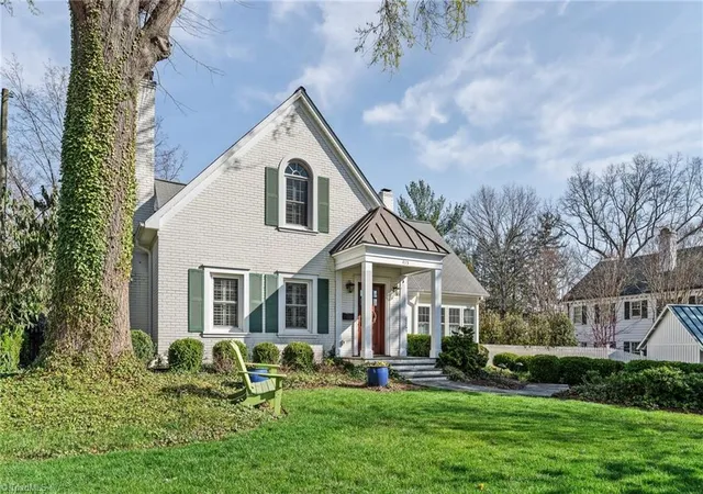 2nd image of 415 Carolina Cir, Winston Salem, NC 27104 | MLS# 1212547