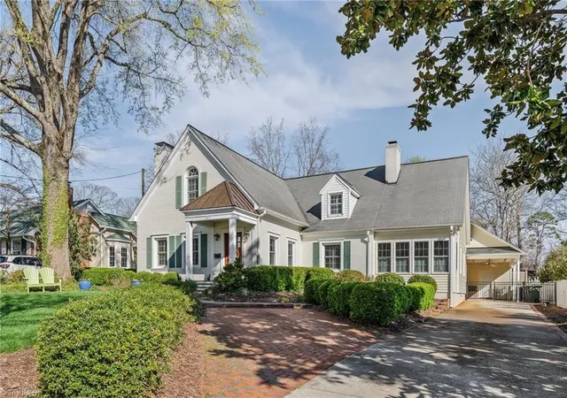 3rd image of 415 Carolina Cir, Winston Salem, NC 27104 | MLS# 1212547