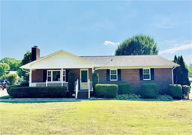 Homes for sale in Winston Salem, NC | 1867 Hickory Tree Rd, Winston Salem, NC 27127 | MLS# 1220481