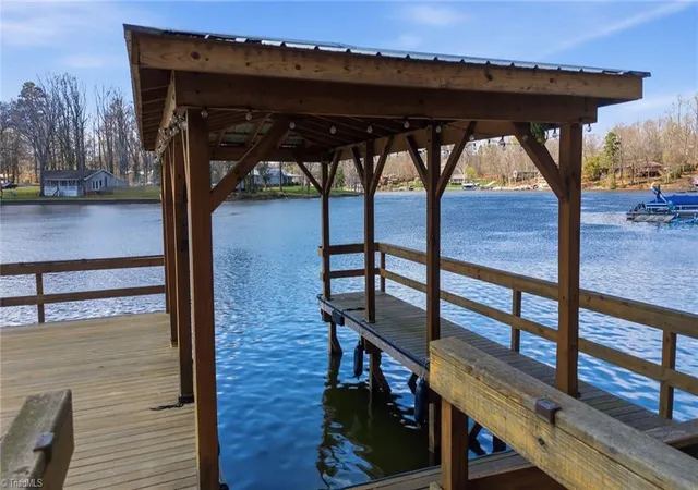 Photo 1 of Single family home for sale at 3920 Old Mountain Rd, Lexington, NC 27292 | MLS# 1212716 | Listing updated on 2026-07-31