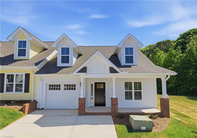Homes for sale in Haw River, NC | 1727 Old Fields Blvd, Haw River, NC 27258 | MLS# 1219474