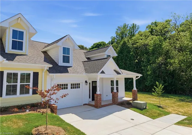 Homes for sale in Haw River, NC | 1727 Old Fields Blvd, Haw River, NC 27258 | MLS# 1219474