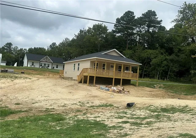 Photo 3 of Sale Pending at 5611 Rockford Dr, Trinity, NC 27370 | MLS# 1233985 | Listing updated on 2026-08-31