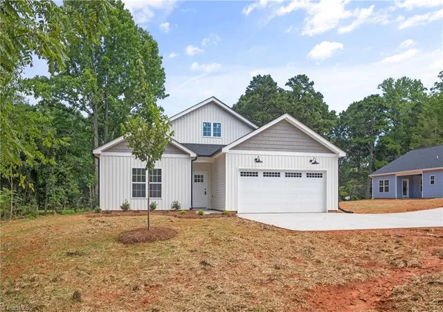 2nd image of 1649 Ralee Dr, Winston Salem, NC 27127 | MLS# 1230645