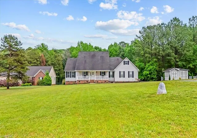 3rd image of 2529 Danny Bell Rd, Asheboro, NC 27205 | MLS# 1218806
