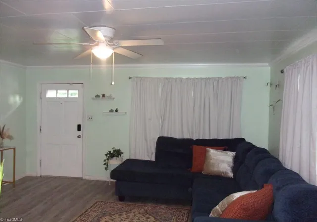 Photo 3 of Single family home for sale at 3900 Oak Grove Ave, Greensboro, NC 27405 | MLS# 1233549 | Listing updated on 2026-08-28