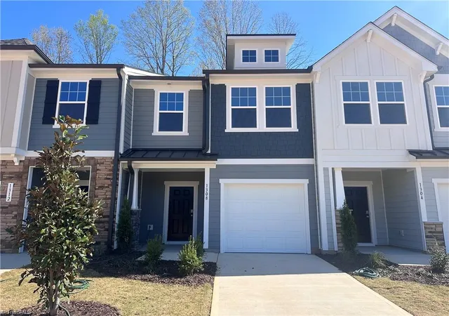 Homes for sale in Mebane, NC | 1308 Hammond Dr, Mebane, NC 27302 | MLS# 1213591