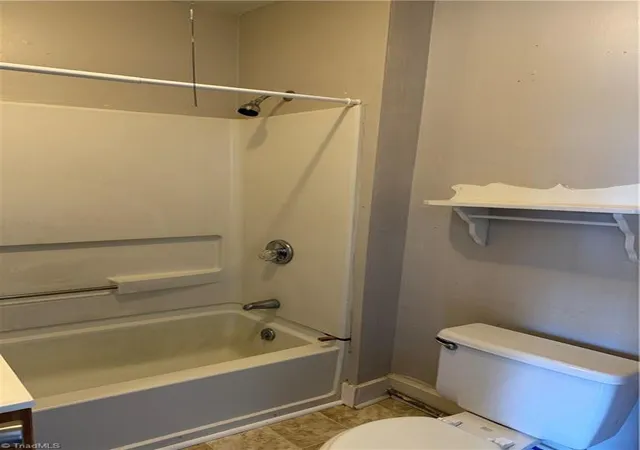 Photo 4 of House for sale at 202 W Holt St, Burlington, NC 27217 | MLS# 1223462 | Listing updated on 2026-08-23
