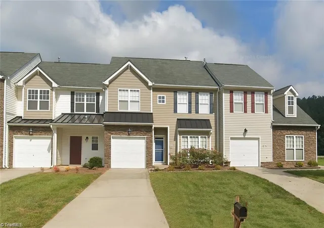 Photo 1 of Single family home for sale at 136 Penry Ln, Clemmons, NC 27012 | MLS# 1229087 | Listing updated on 2026-08-16
