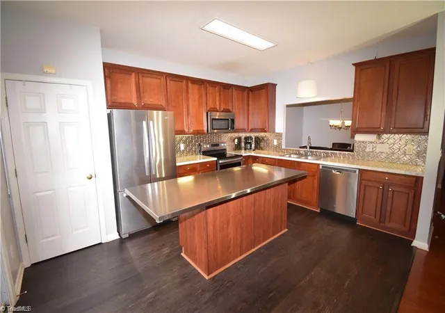 Photo 3 of Single family home for sale at 136 Penry Ln, Clemmons, NC 27012 | MLS# 1229087 | Listing updated on 2026-08-16